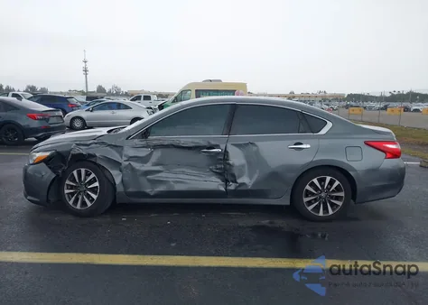 2017 Nissan Altima 2.5 Sv z USA, uszkodzony, nr VIN 1N4AL3APXHC219766